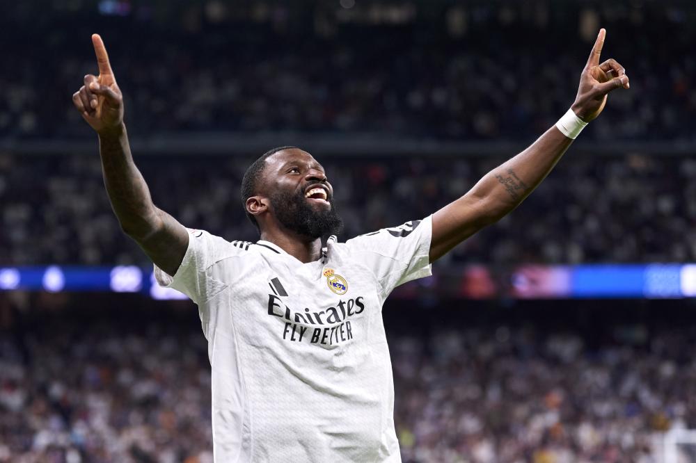 通过广告曝 通过广告曝